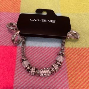 Catherine’s Silver Necklace. NWT!!
